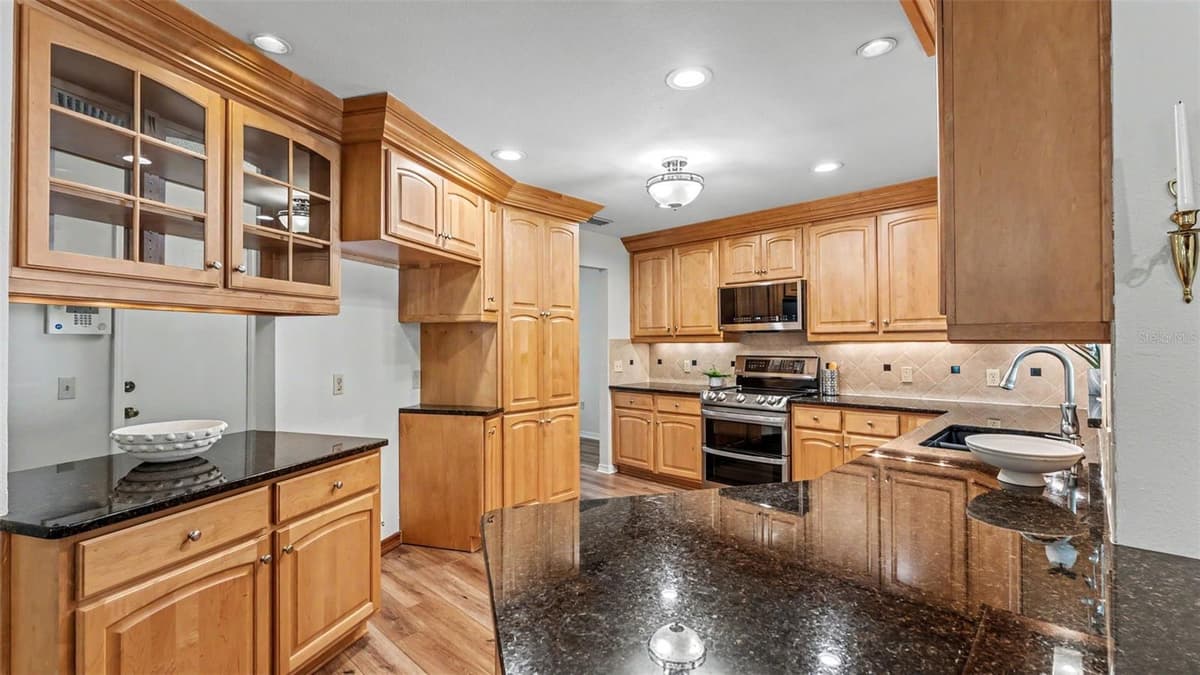 4765 HIGHLANDS PLACE CIRCLE — photo 9 of 57