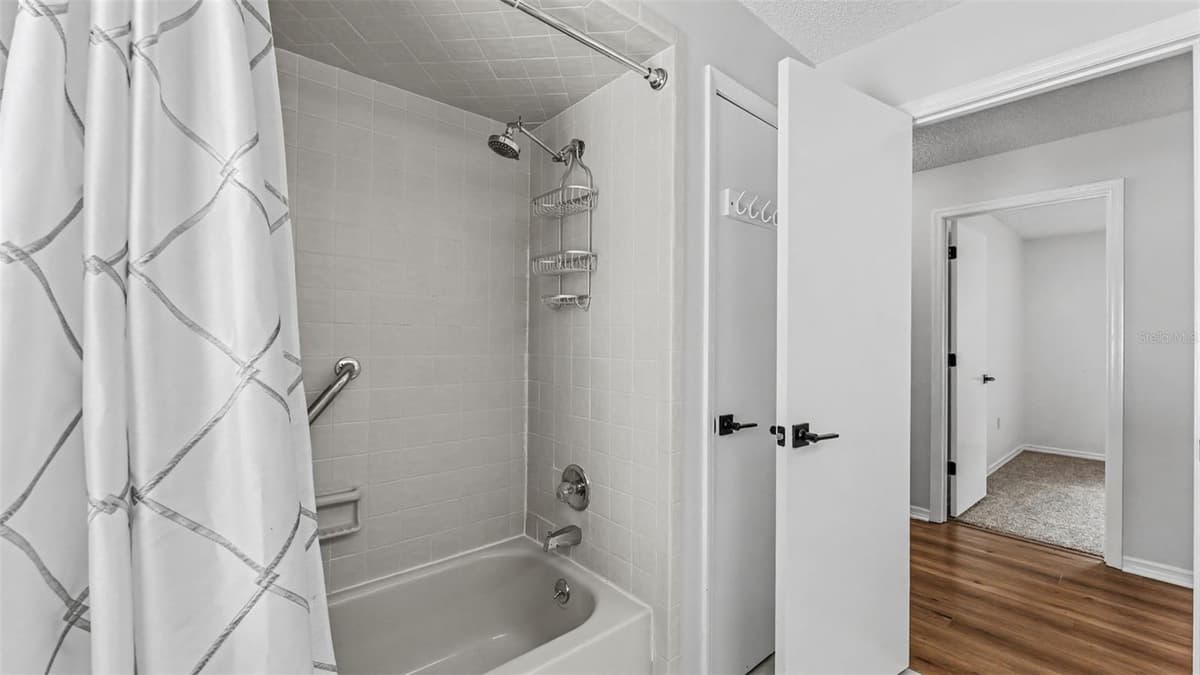 4765 HIGHLANDS PLACE CIRCLE — photo 29 of 57