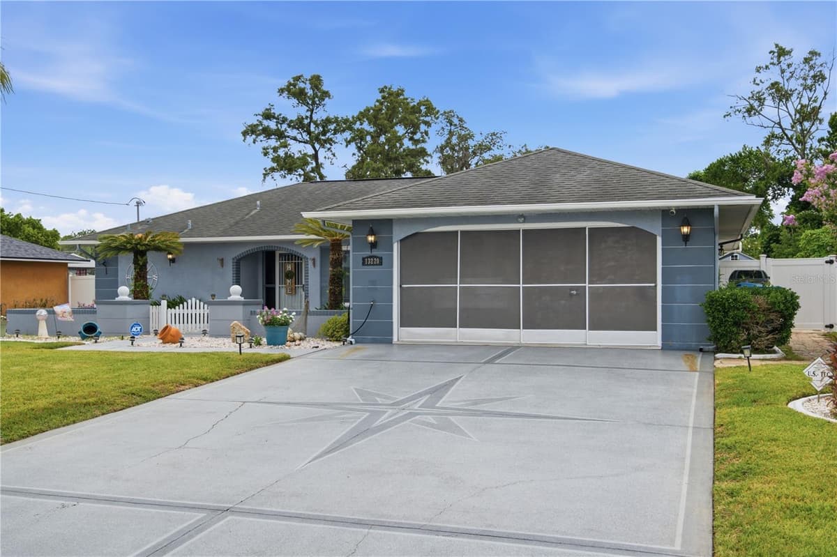 13220 LINDEN DRIVE — photo 4 of 43