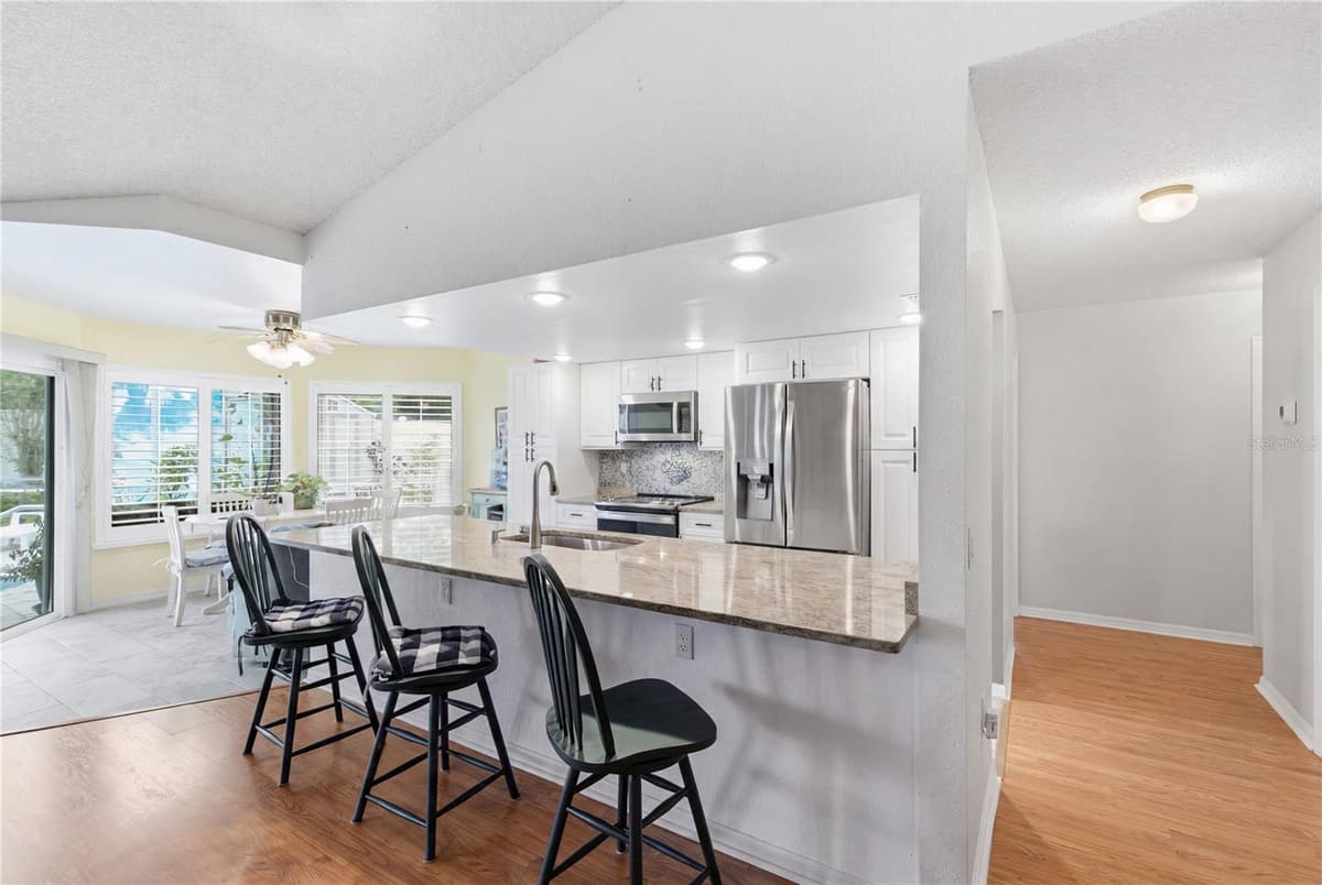 13220 LINDEN DRIVE — photo 11 of 43