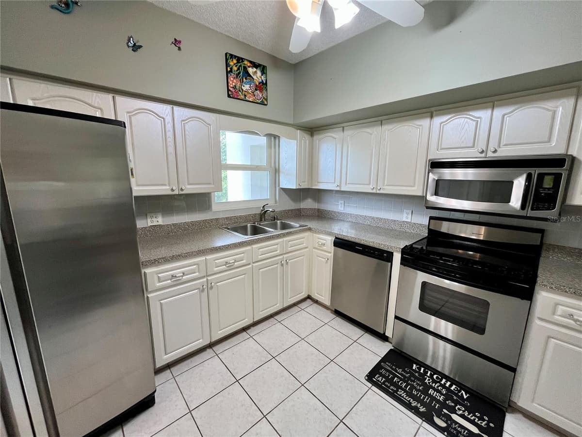 2471 SUMATRAN WAY — photo 6 of 44