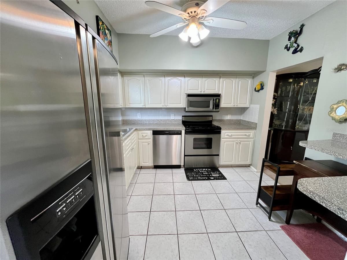 2471 SUMATRAN WAY — photo 5 of 44