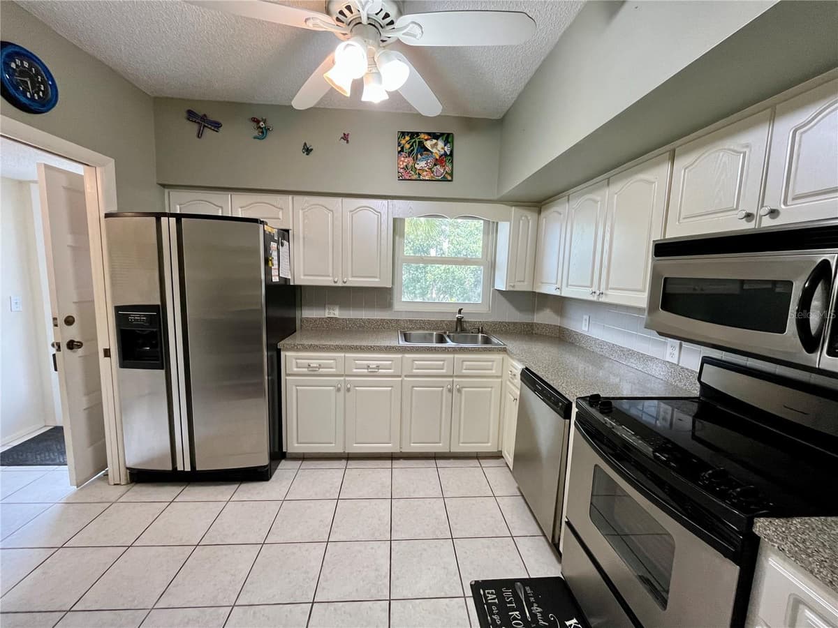 2471 SUMATRAN WAY — photo 7 of 44