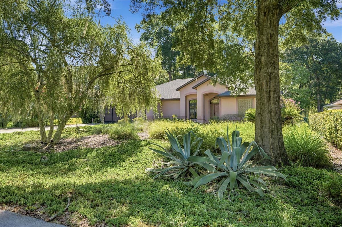 8939 194TH COURT — photo 12 of 58
