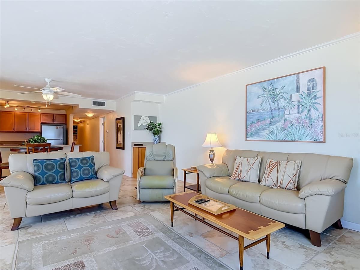 5207 ATLANTIC AVENUE — photo 24 of 60