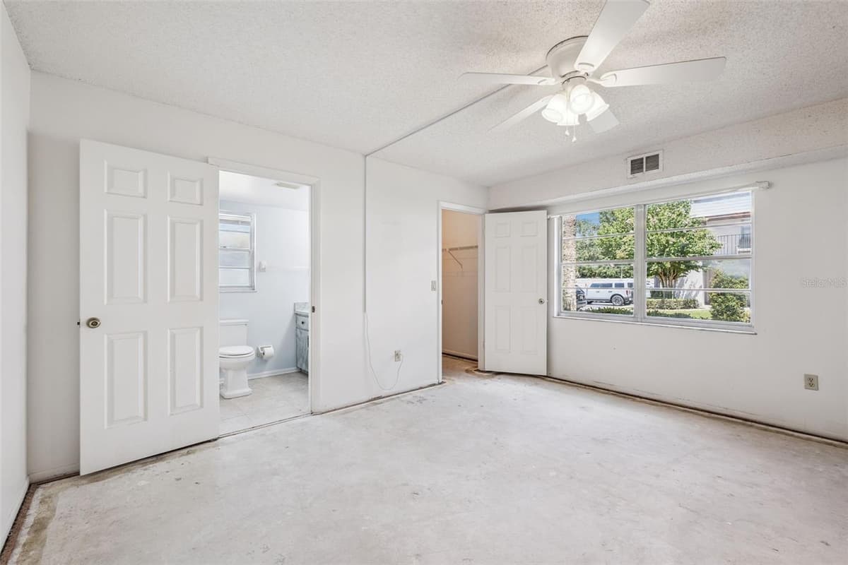 93 WINDTREE LANE — photo 12 of 31