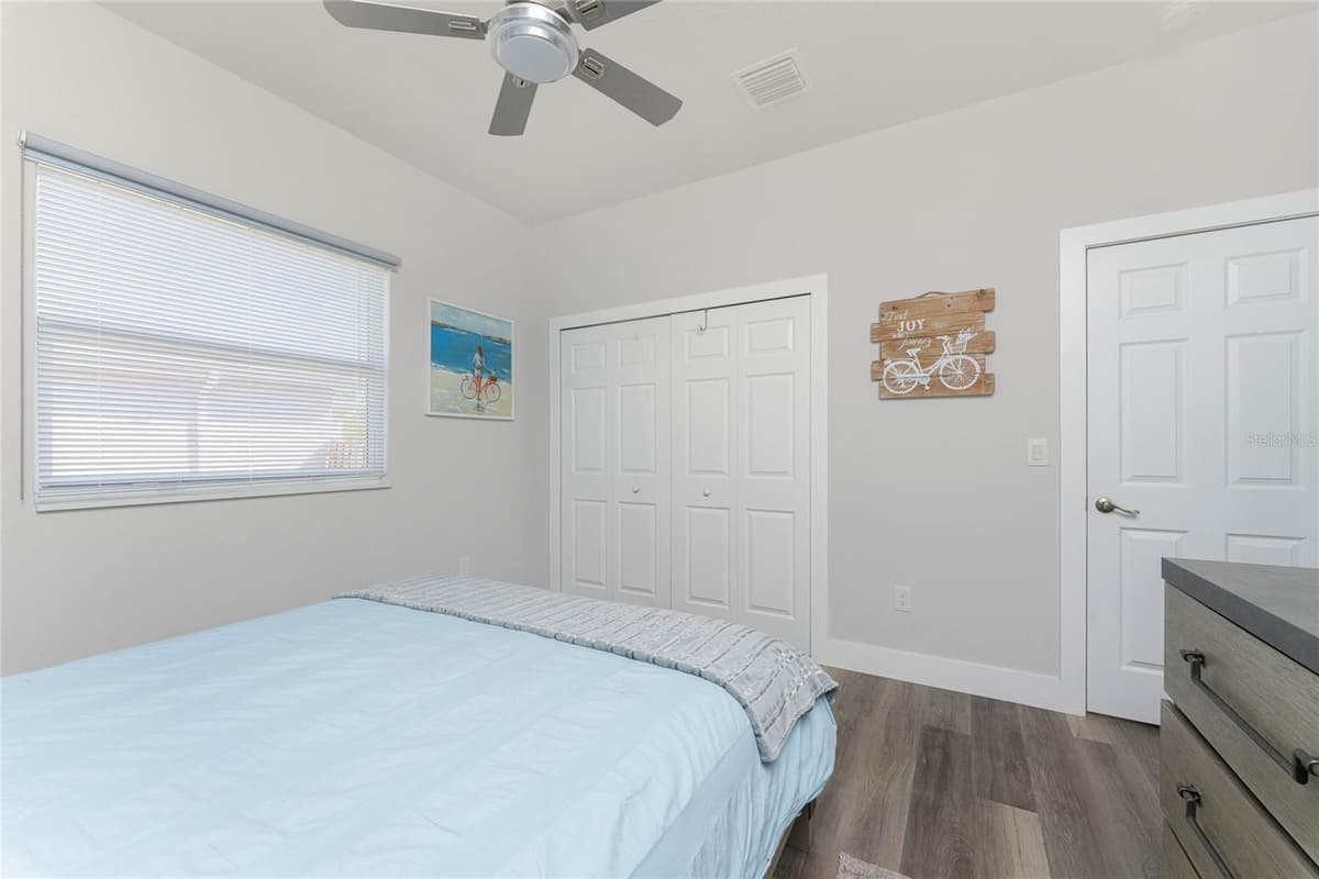 23387 CEDARTON AVENUE — photo 31 of 77