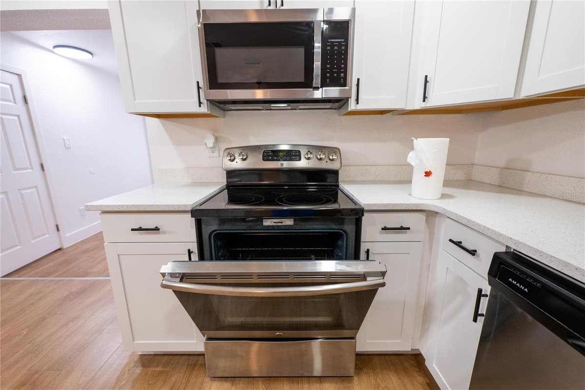 5248 KING STREET — photo 31 of 43