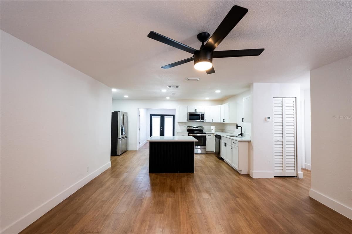 5248 KING STREET — photo 37 of 43