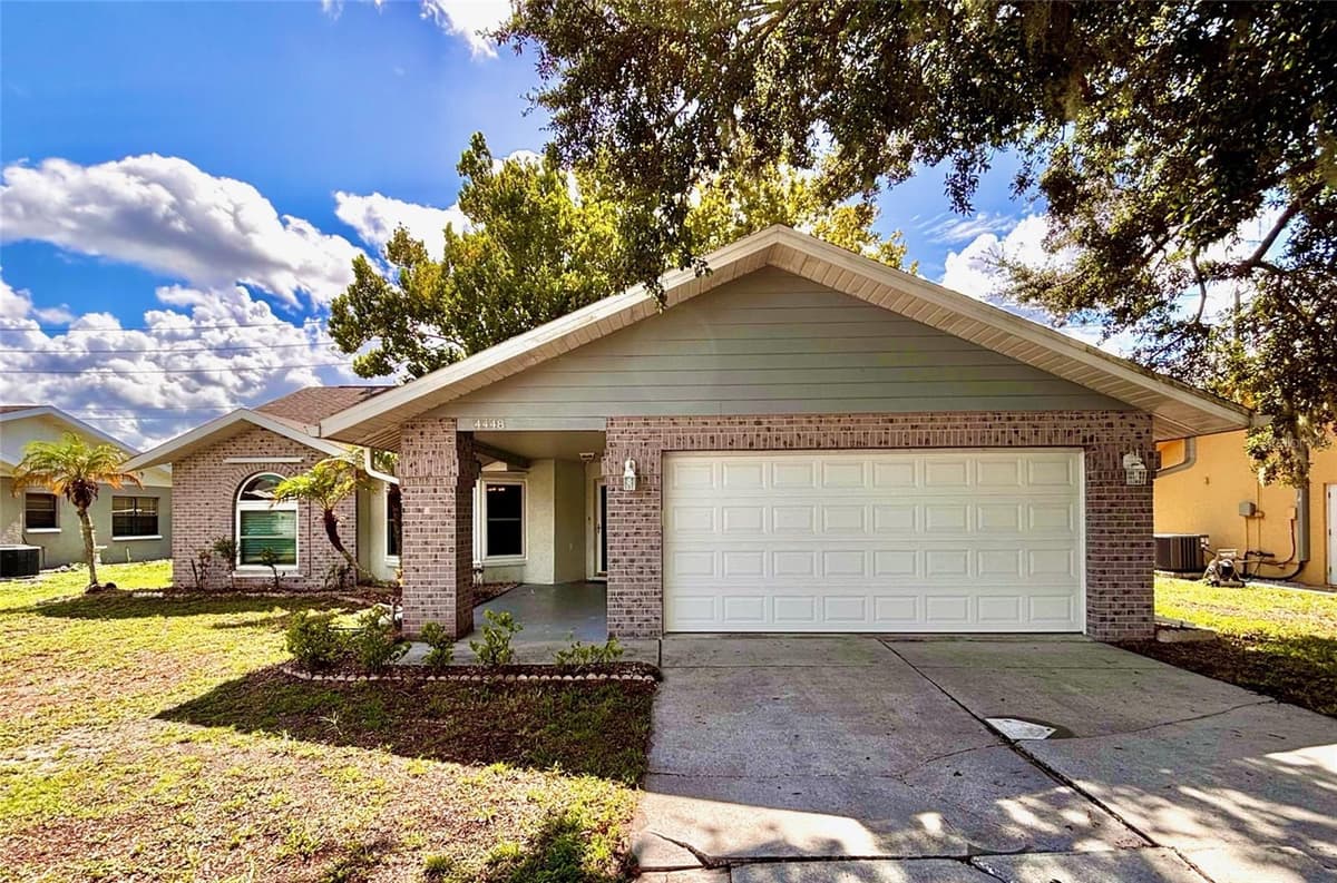 4448 COUNTY BREEZE DRIVE — photo 1 of 23