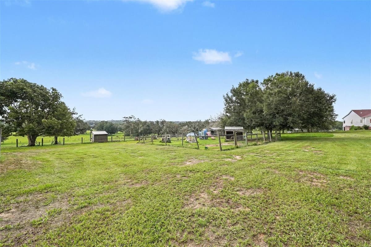 36304 TOMKOW LANE — photo 46 of 63