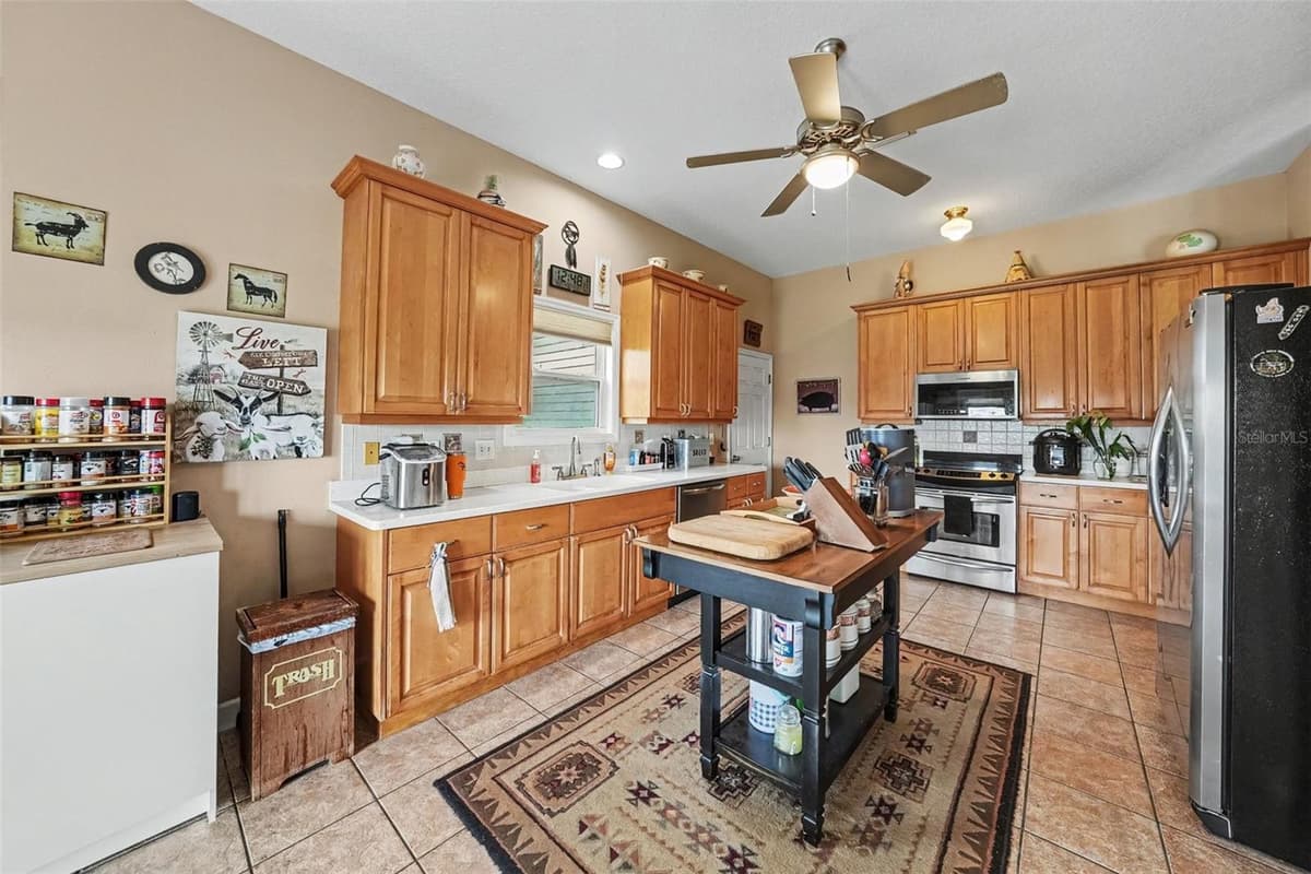 36304 TOMKOW LANE — photo 18 of 63