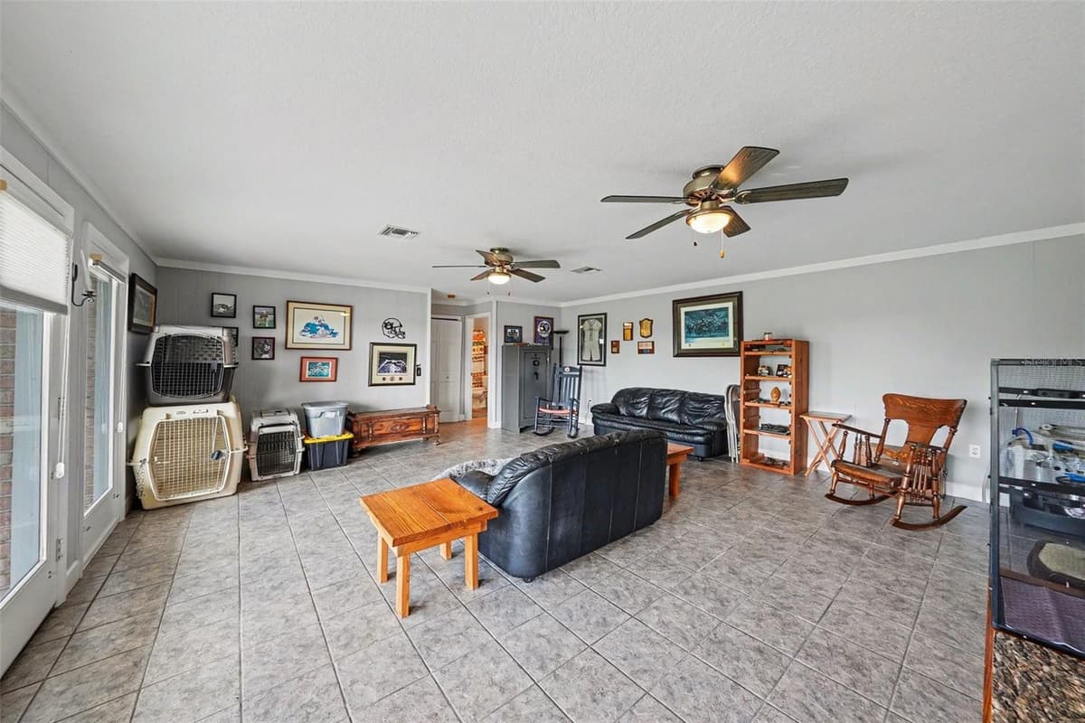 36304 TOMKOW LANE — photo 19 of 63