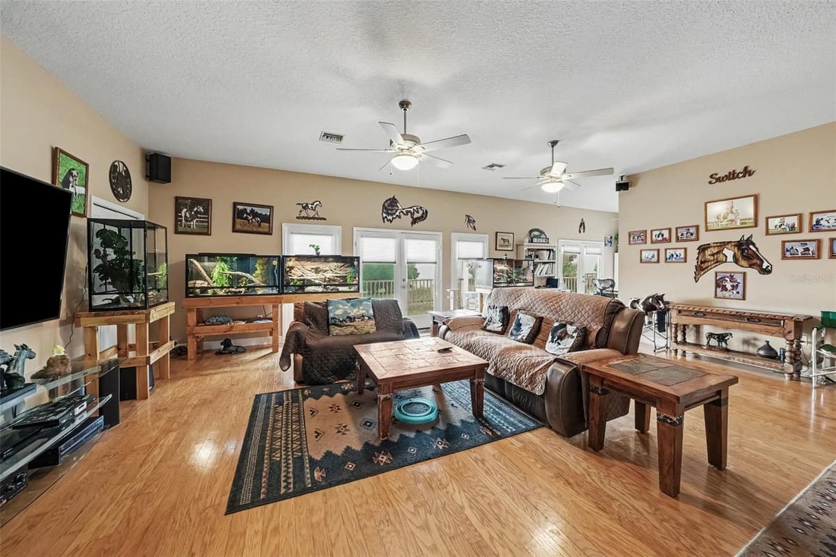 36304 TOMKOW LANE — photo 9 of 63