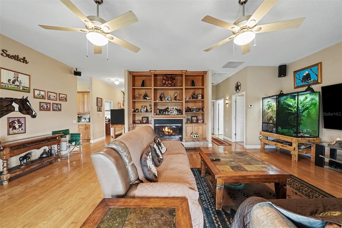 36304 TOMKOW LANE — photo 13 of 63