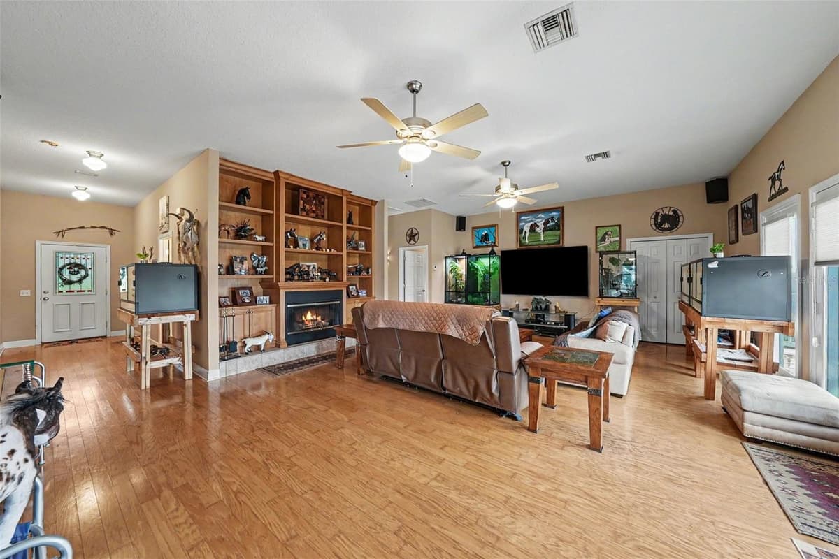36304 TOMKOW LANE — photo 12 of 63