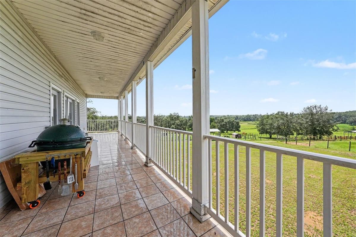 36304 TOMKOW LANE — photo 35 of 63