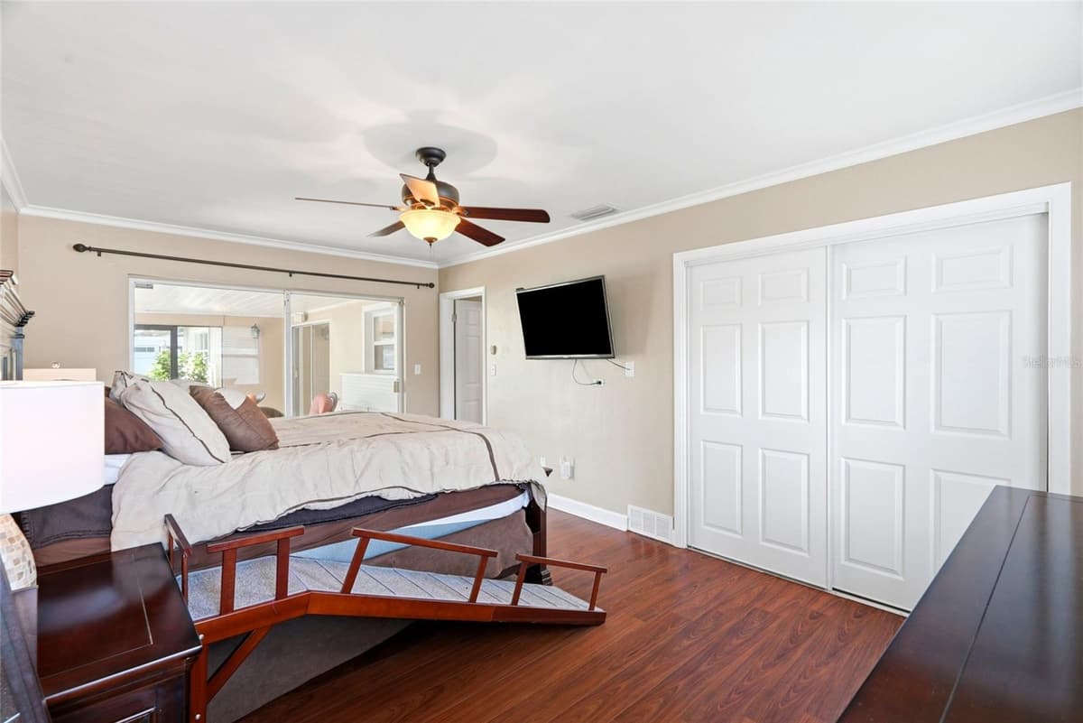 1417 FAIRFIELD DRIVE — photo 18 of 47