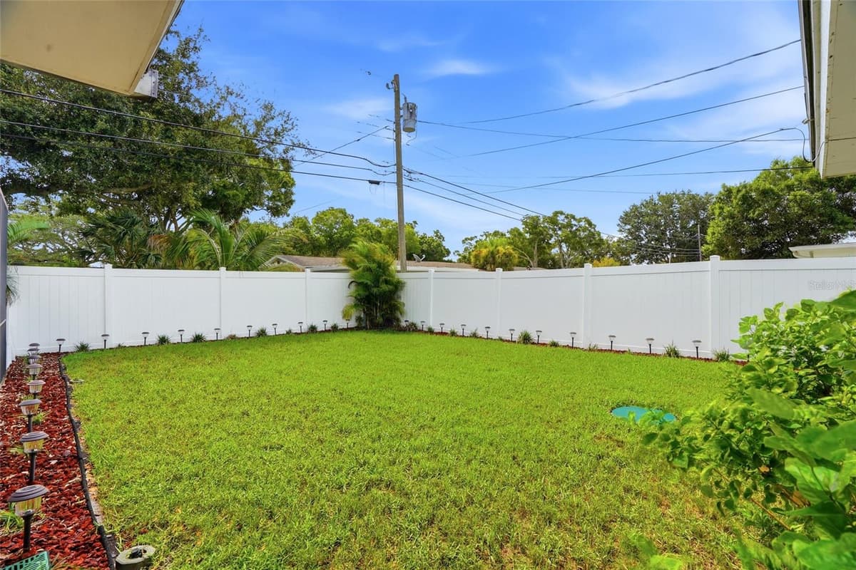 1417 FAIRFIELD DRIVE — photo 37 of 47