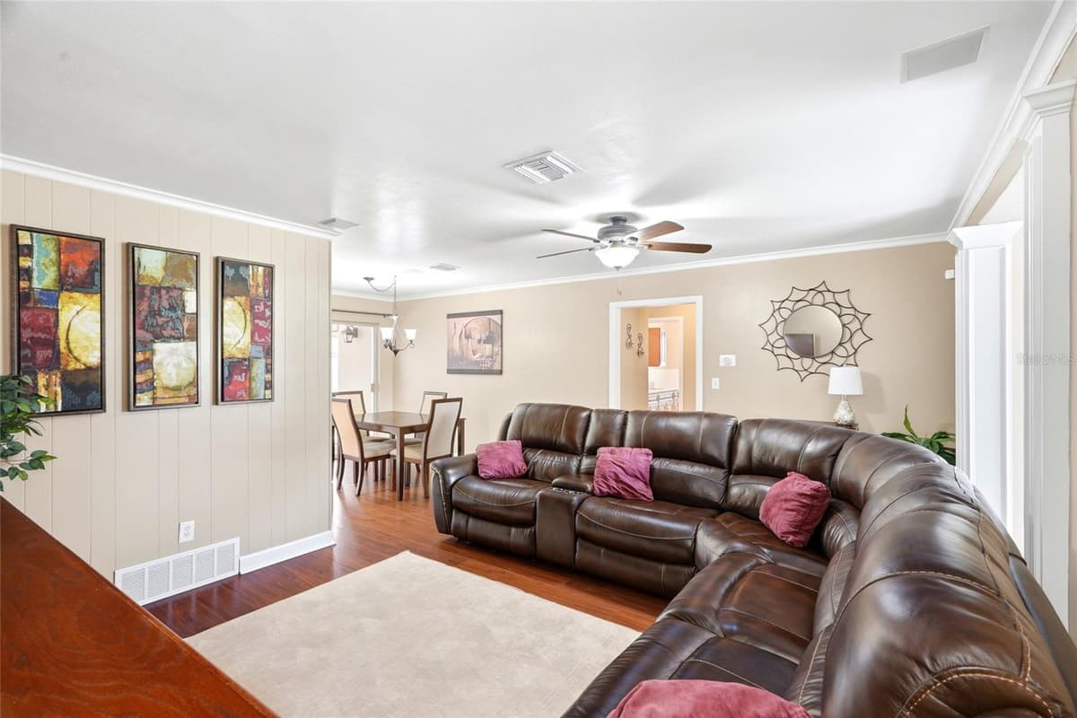 1417 FAIRFIELD DRIVE — photo 7 of 47