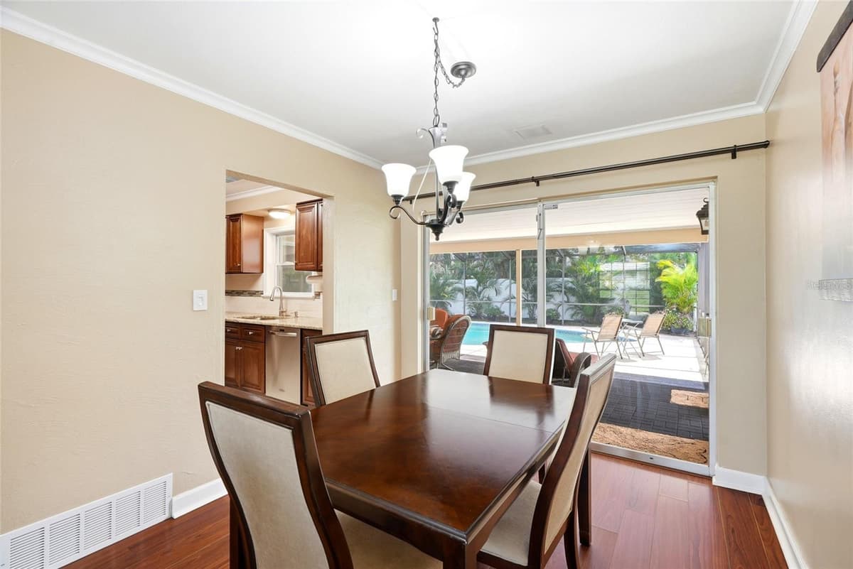 1417 FAIRFIELD DRIVE — photo 8 of 47