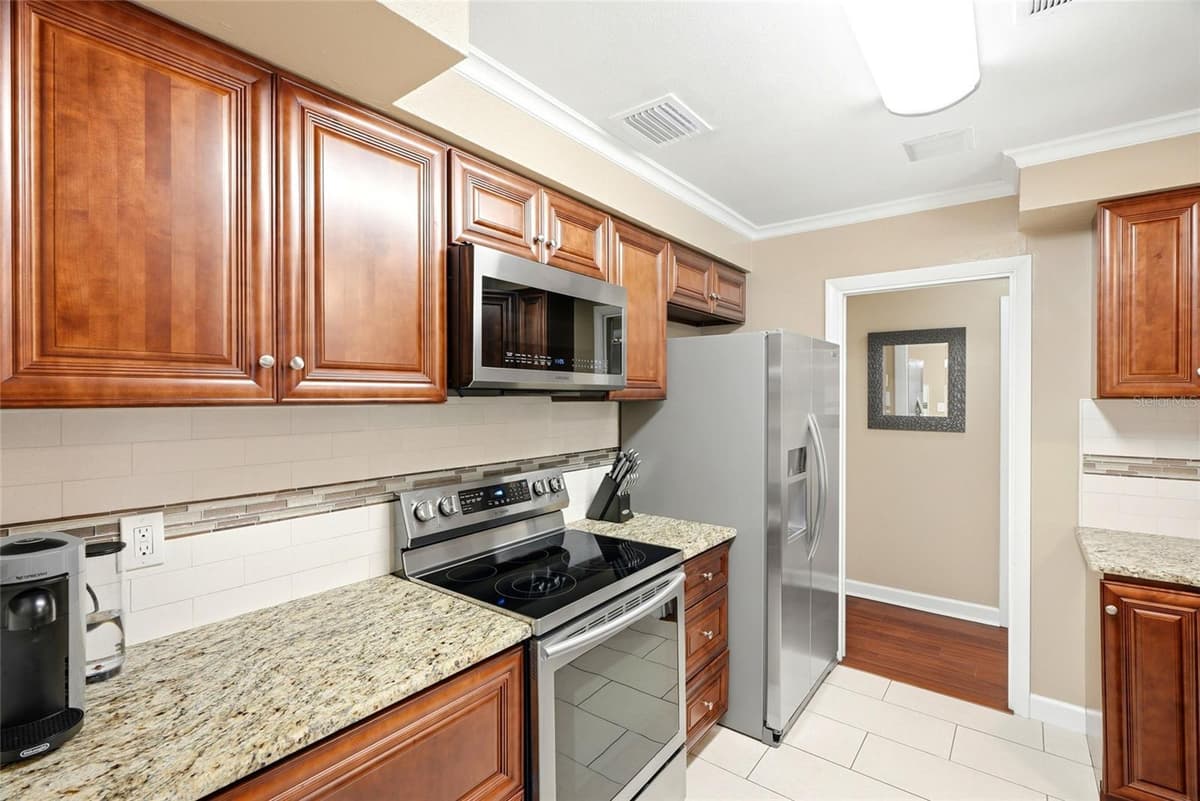 1417 FAIRFIELD DRIVE — photo 13 of 47
