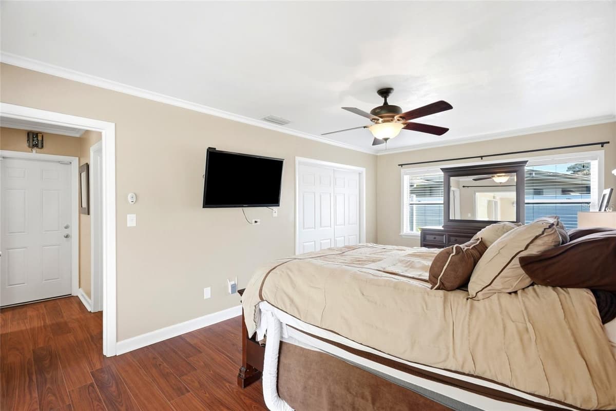 1417 FAIRFIELD DRIVE — photo 16 of 47