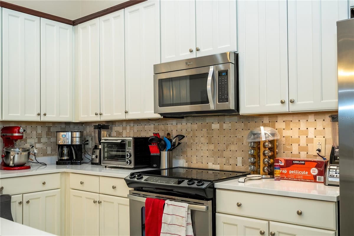 10301 OAKVIEW POINTE TERRACE — photo 14 of 71