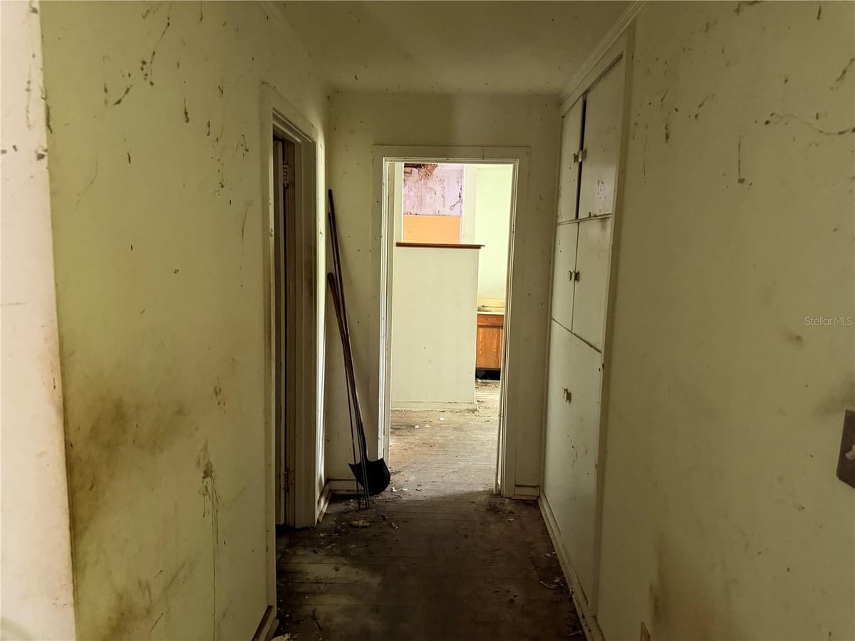 1804 MAPLE AVENUE — photo 14 of 21