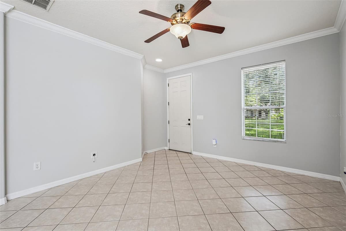 5451 KUMQUAT LOOP — photo 3 of 20