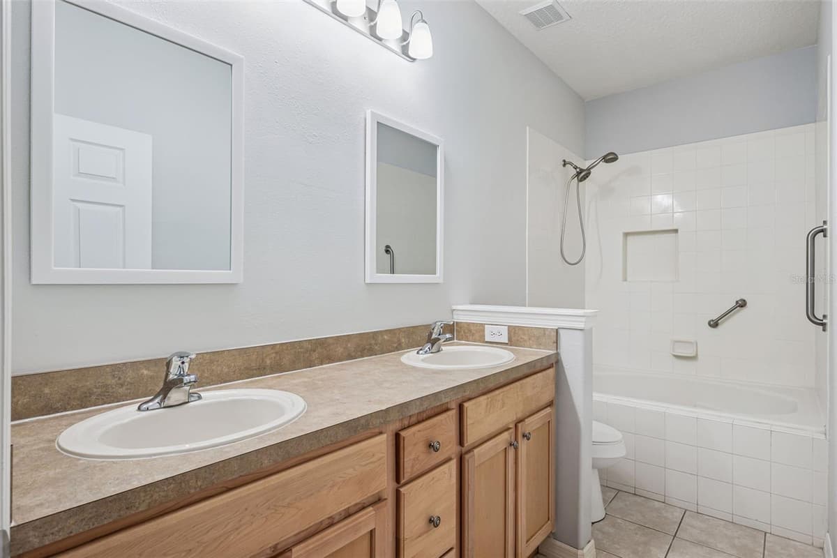 5451 KUMQUAT LOOP — photo 16 of 20