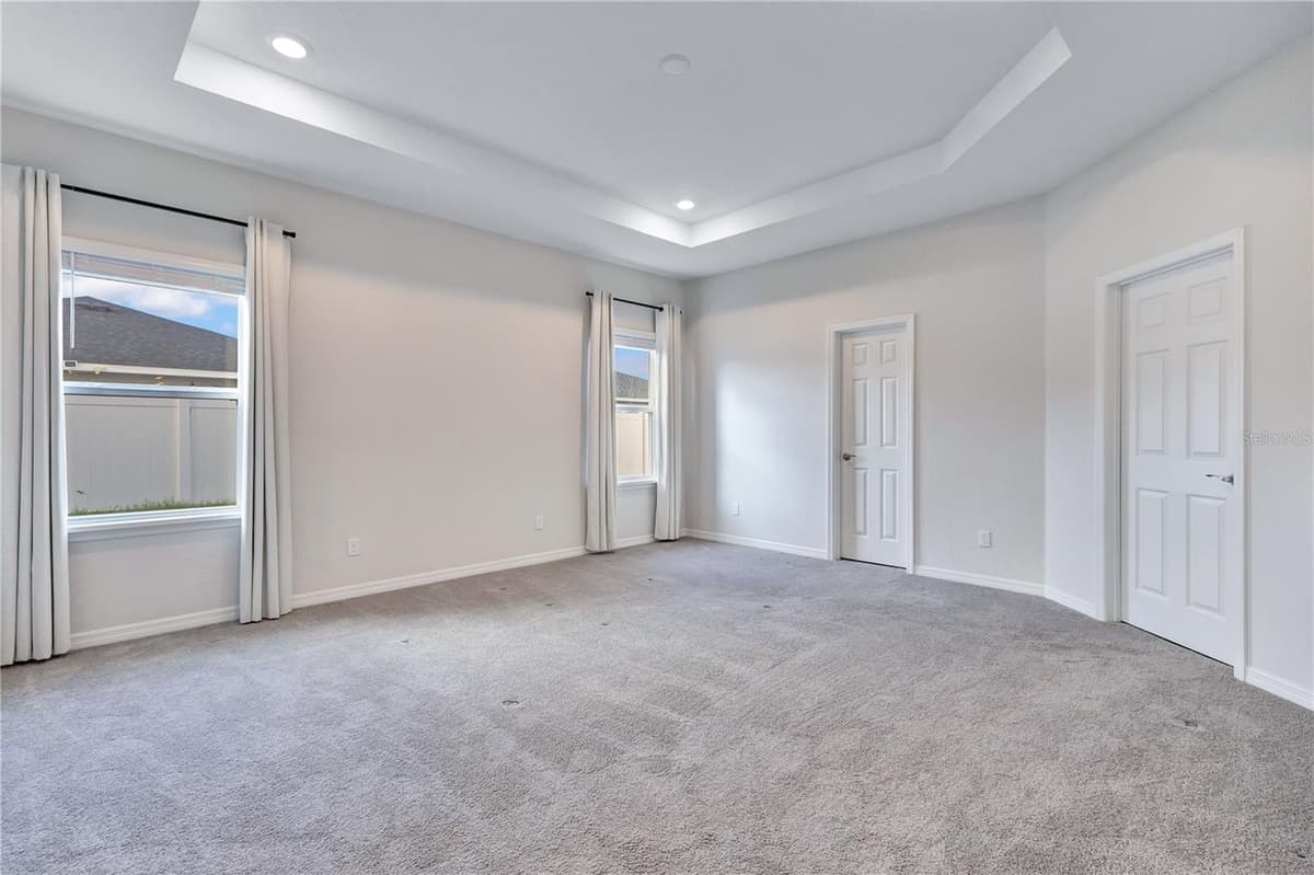 5447 PINE LILLY DRIVE — photo 11 of 33