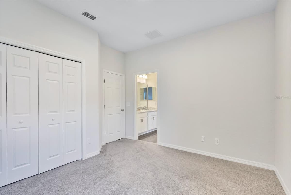 5447 PINE LILLY DRIVE — photo 19 of 33