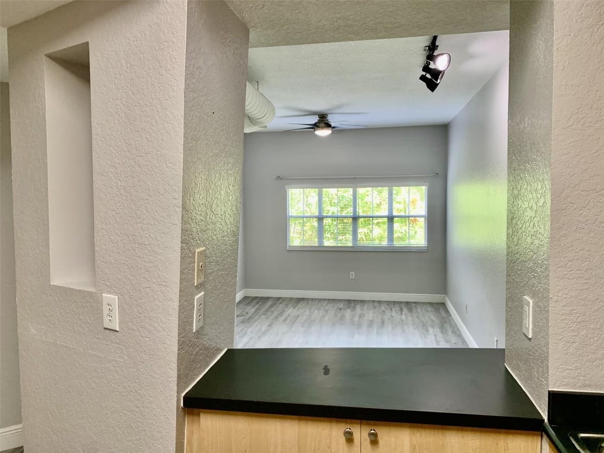 520 ARMENIA AVENUE — photo 11 of 29