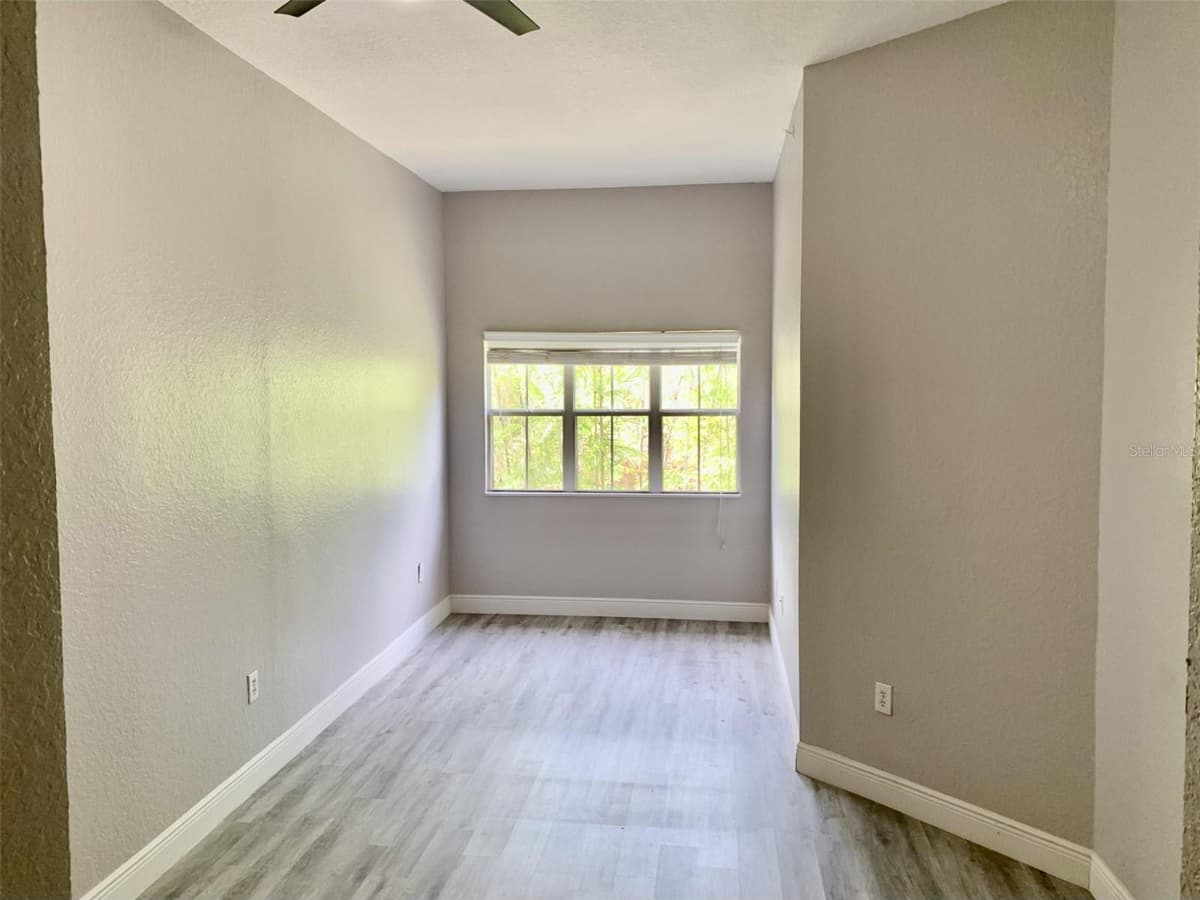 520 ARMENIA AVENUE — photo 7 of 29