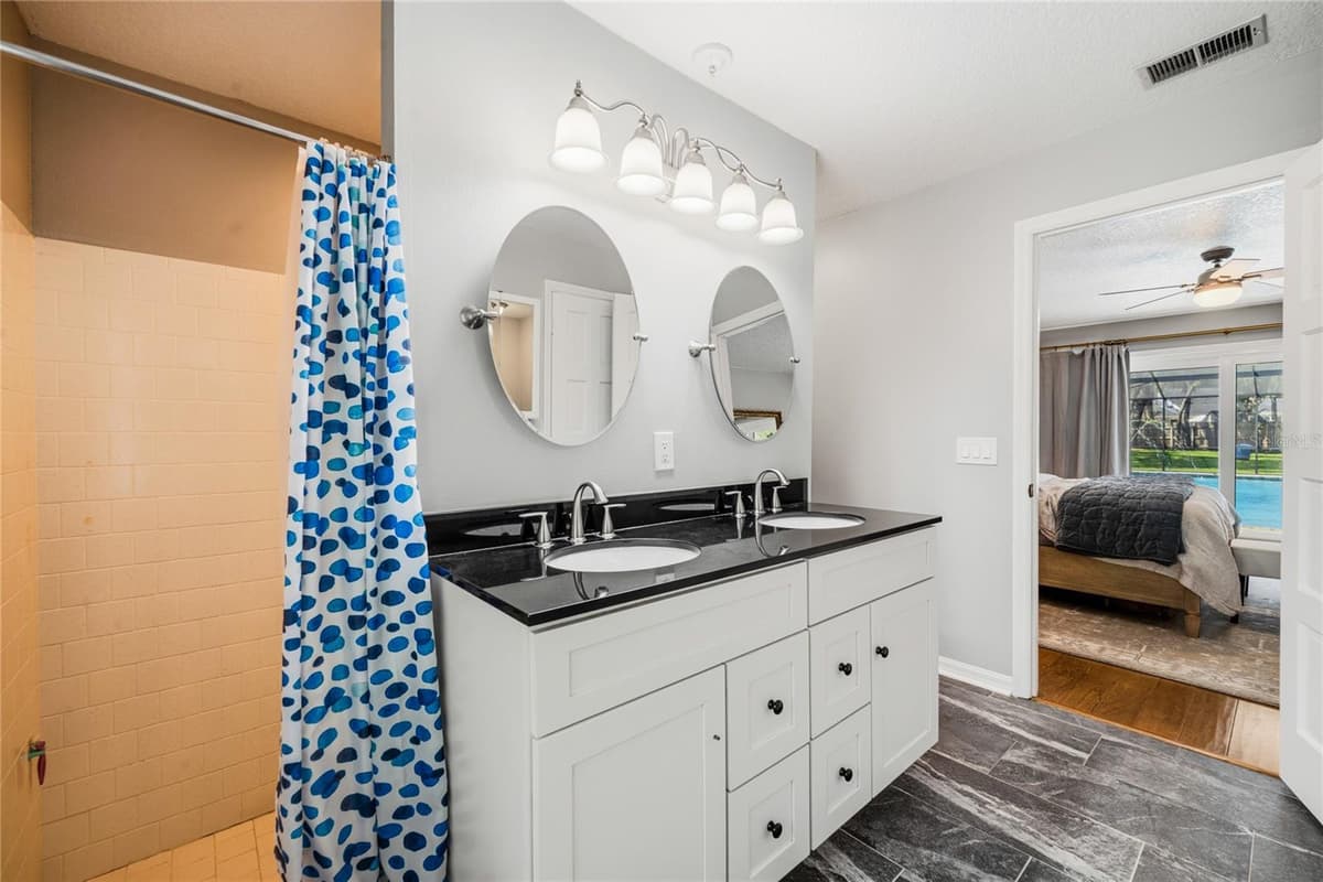 111 LITTLE OAK LANE — photo 40 of 64