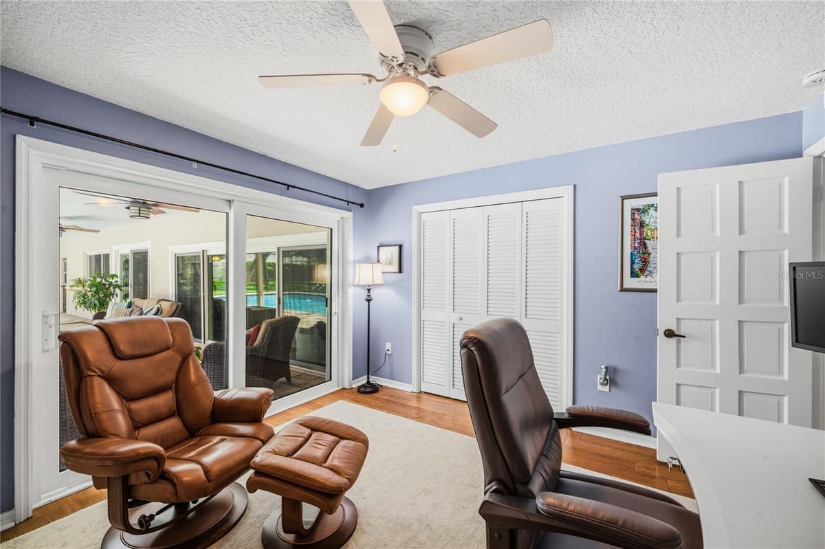 111 LITTLE OAK LANE — photo 33 of 64
