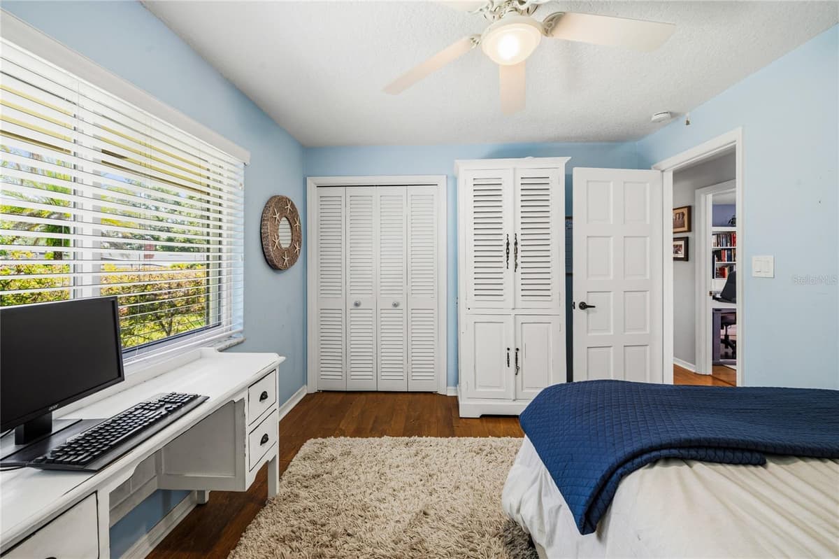 111 LITTLE OAK LANE — photo 31 of 64