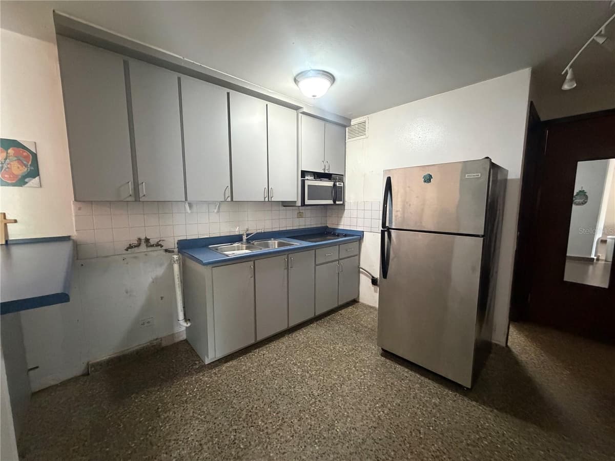 Apt 207 BORINQUEN TOWERS — photo 3 of 11
