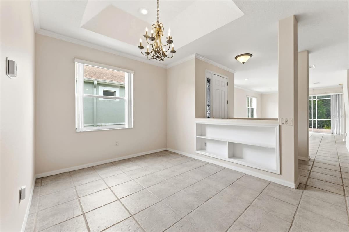7606 BERNA LANE — photo 10 of 46