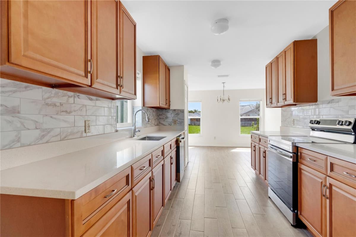 11842 ATLIN DRIVE — photo 9 of 28