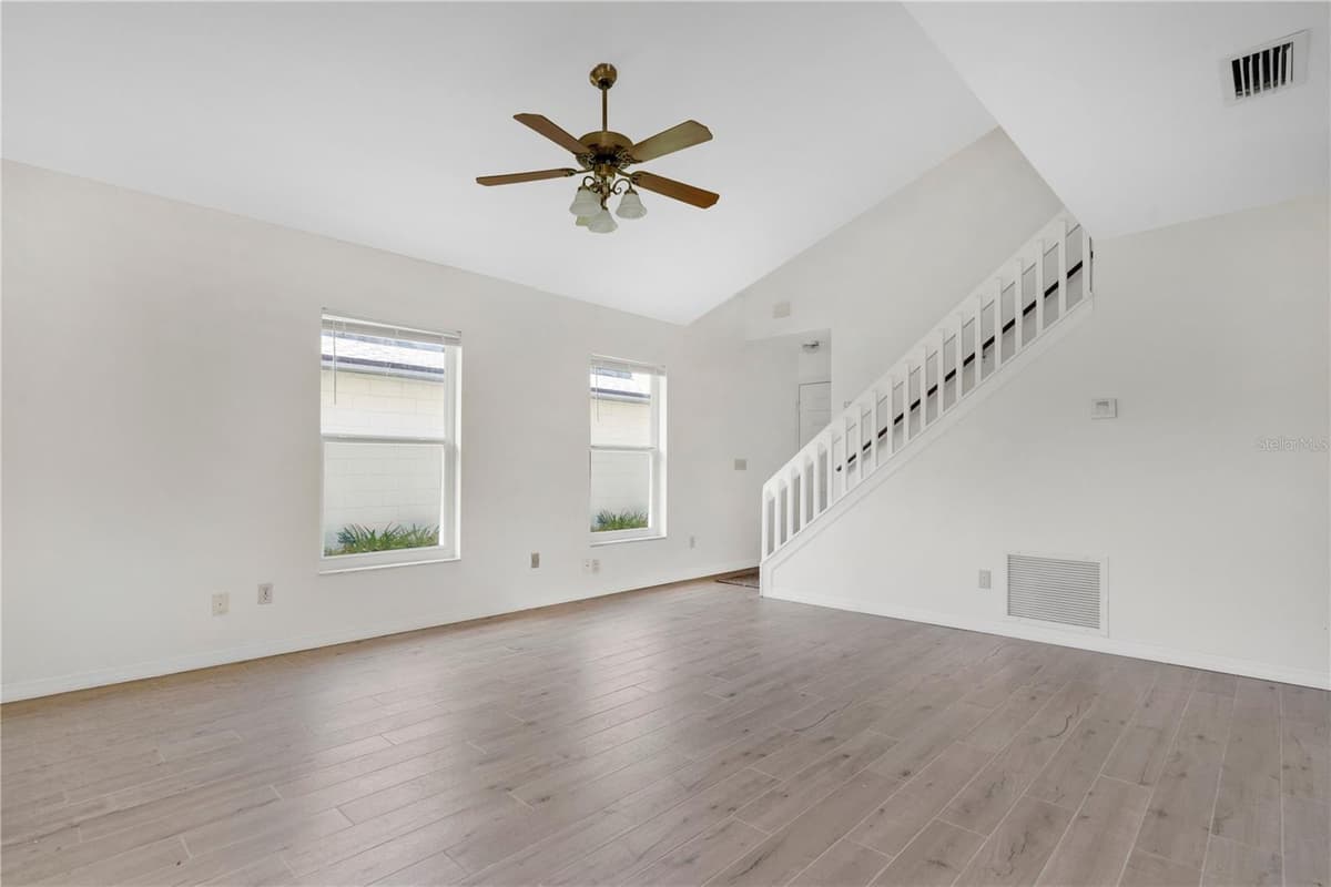 11842 ATLIN DRIVE — photo 3 of 28