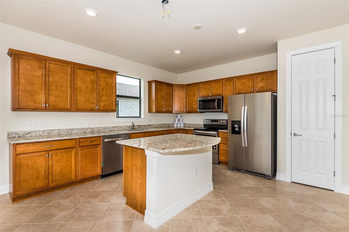 2558 SHERMAN OAK DRIVE — photo 27 of 38