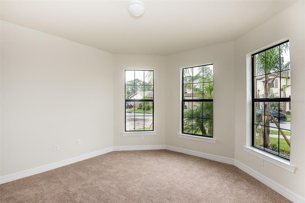 2558 SHERMAN OAK DRIVE — photo 4 of 38