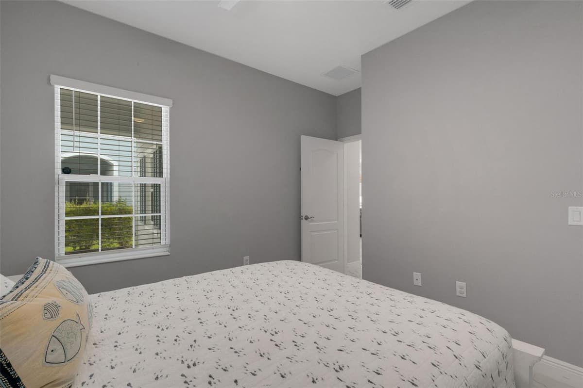 4657 WILLOW BEND AVENUE — photo 41 of 50