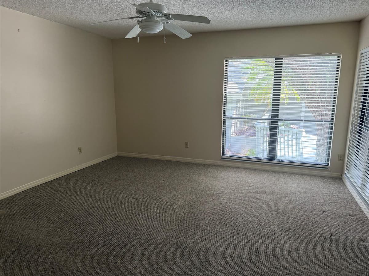 924 RIDGECREST ROAD — photo 13 of 27