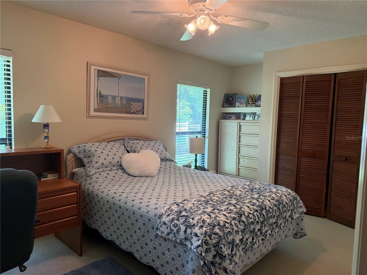 924 RIDGECREST ROAD — photo 16 of 27