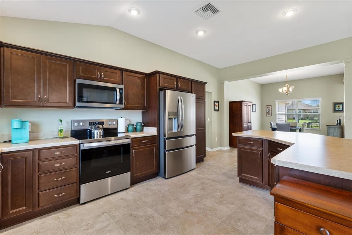 3602 PEPPERIDGE CIRCLE — photo 15 of 43