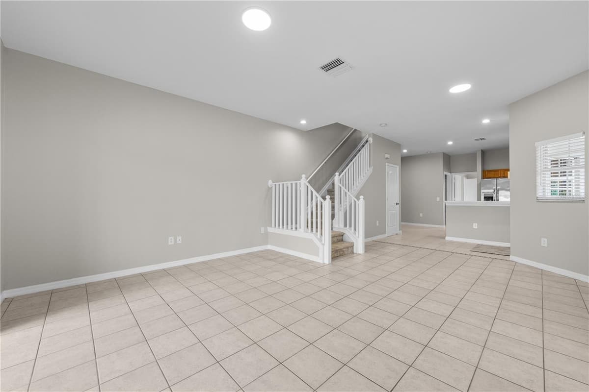 12948 KINGS CROSSING DRIVE — photo 13 of 46