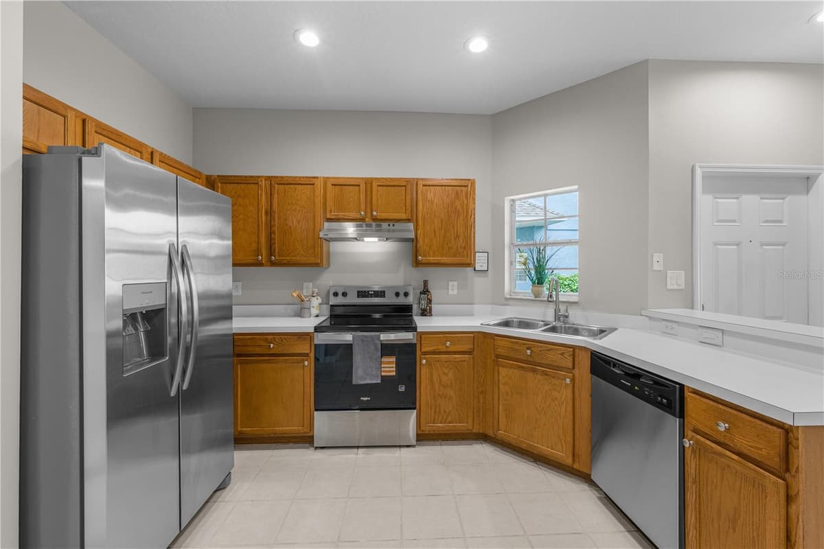 12948 KINGS CROSSING DRIVE — photo 7 of 46